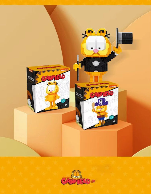 Garfield Waiter : 1139pc Fun Model Building Set - Interlocking Brick KitJustSmoke.Me