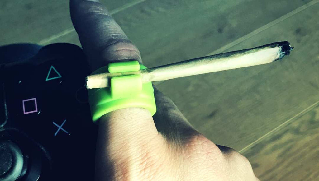 cigarette gaming holder Silicon Cigarette / Blunt Holder [Gamer Bundle Pack] Mixed Colours &  Designs JustSmoke.Me